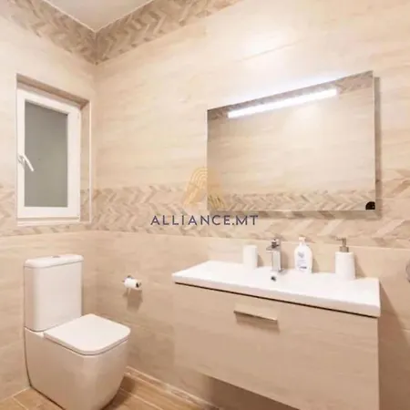 Modern Near Valletta Appartement *