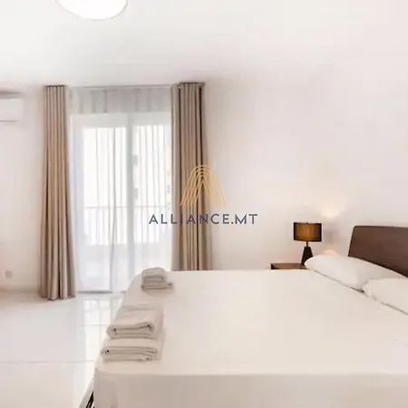 Modern Near Valletta Apartment